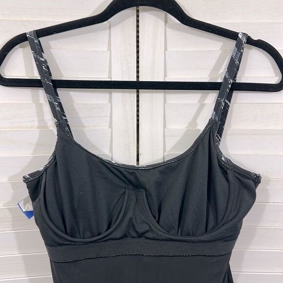 Bryon Blue Swimsuit Size 10 One Piece Underwire EUC - Picture 11 of 14